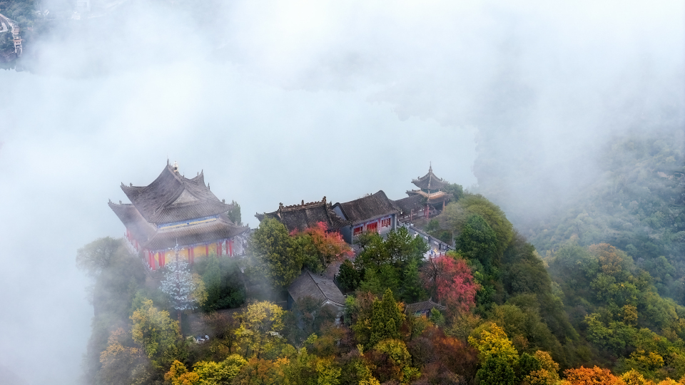 雾锁崆峒山 云海映古刹 陇东胜境崆峒山现 “仙山琼阁” 奇观_fororder_HYPERLAPSE_0001B