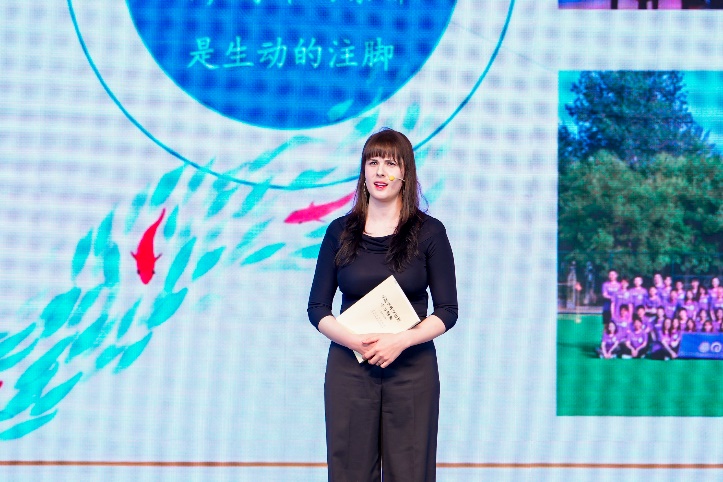 从“远方”到“我们”:当外国人选择“成为中国人”——2026中国网络媒体论坛观察