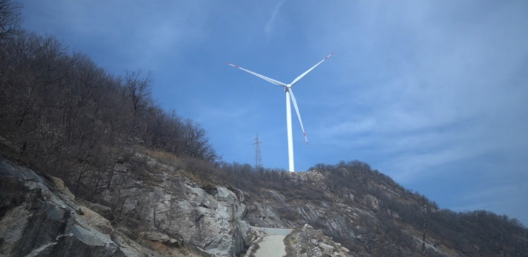 百米高空的守岁人丨新春走基层