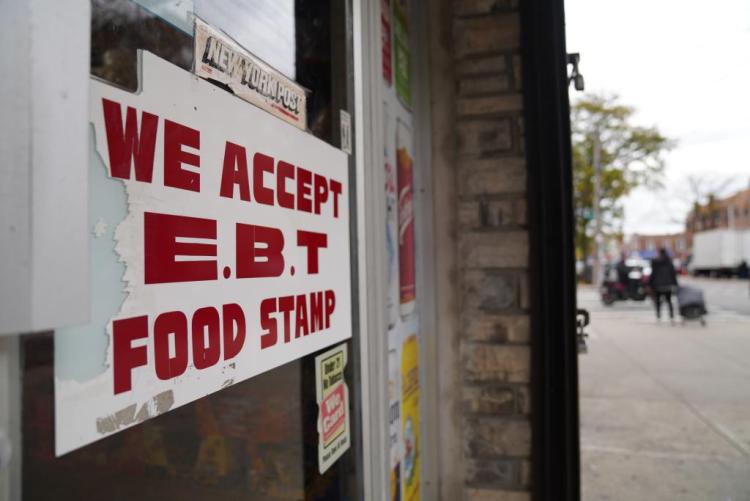 国际观察丨美联邦政府“停摆”近纪录 民众“伤不起”