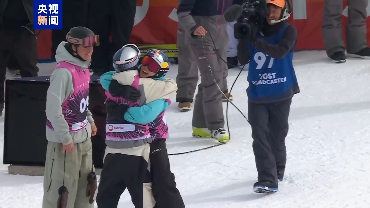 新雪板上炫“宠物” !苏翊鸣接受总台专访,还透露最重要目标