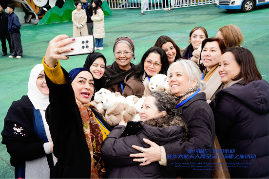 Zhouzhi mise sur l'écologie et la culture pour créer un « salon du monde »_fororder_图片3