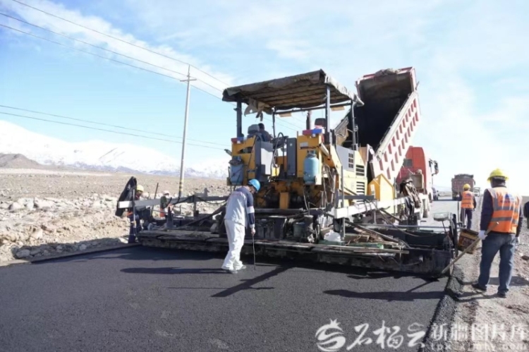 奋进的新疆·我们的“十四五”丨新疆加速织就交通“经纬网
