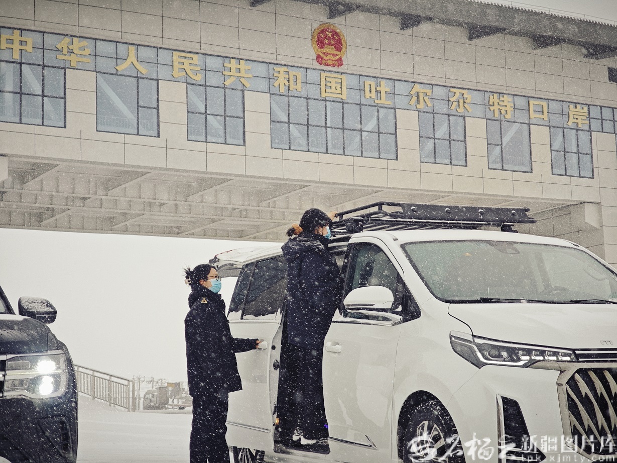 实干启新程|客货两旺动能足,新疆各大口岸活力迸发