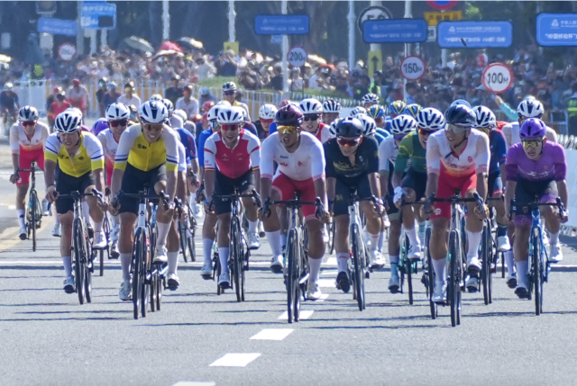 车轮跨三地,同心粤港澳