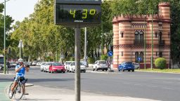 西班牙迎来高温“最严酷时刻” 多地气温将突破40℃
