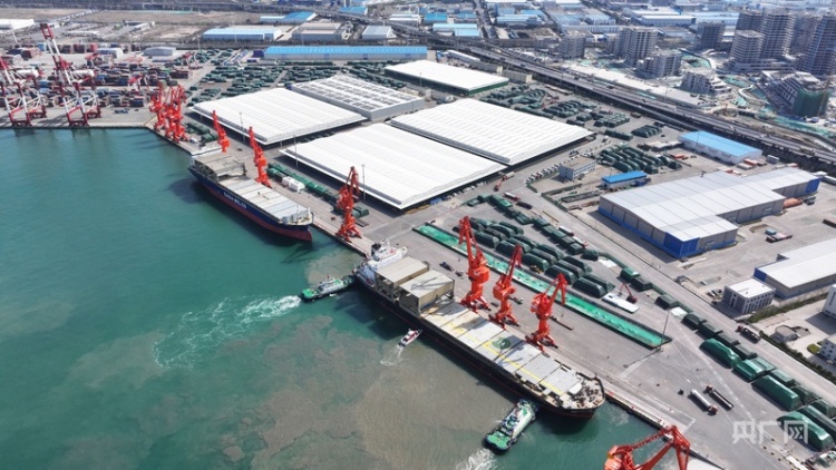 行进的海岸线丨3D+AI赋能全球航线枢纽 “蓝色动能”连刷世界纪录