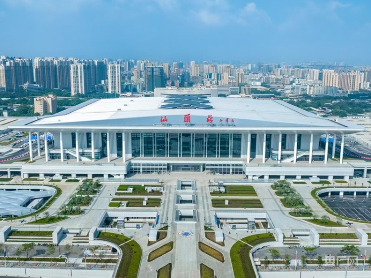 发现最美铁路丨织密粤东铁路网 点燃腾飞新引擎