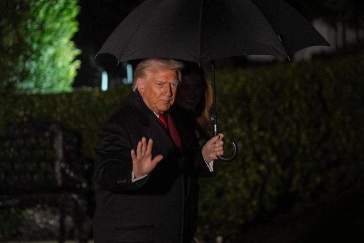 叫板奈飞 派拉蒙要全现金敌意收购华纳