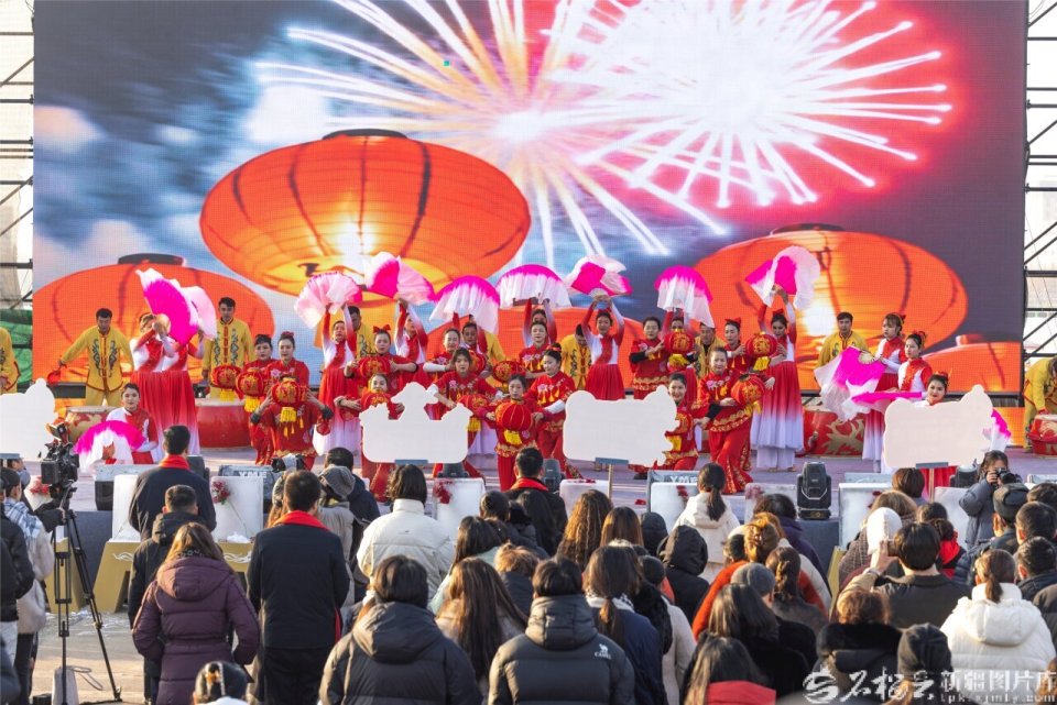 新疆的冬天亚克西丨越冷越“热”新疆乡村迎来“最忙冬天”