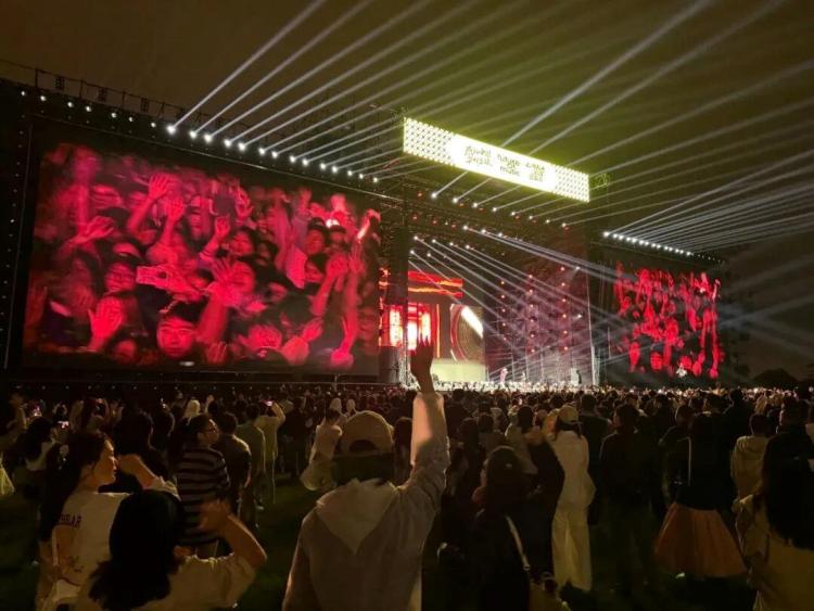 全球媒体聚焦 | 美媒:中国服务消费快速增长 为全球企业提供巨大机遇_fororder_3