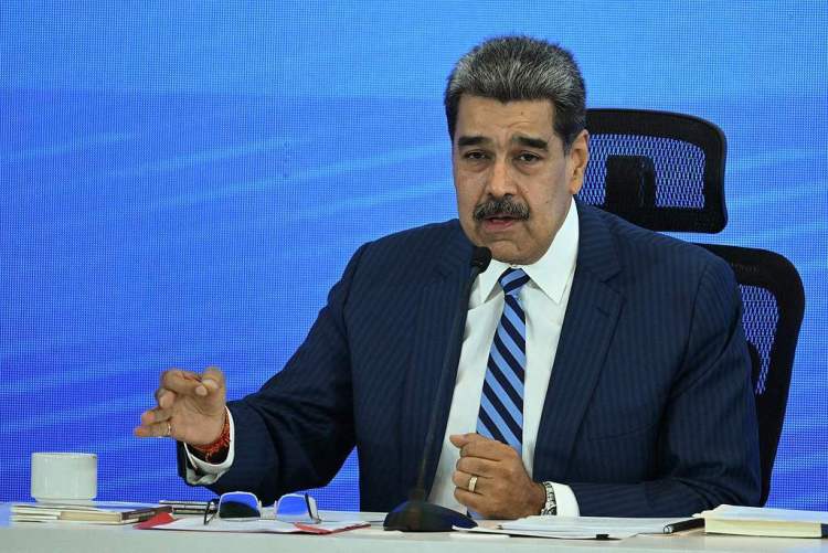 马杜罗怒斥美“南方之矛”行动:国际法终将被维护