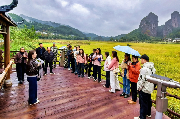 湖南崀山景区推出朱鹮“研学游”新业态_fororder_2