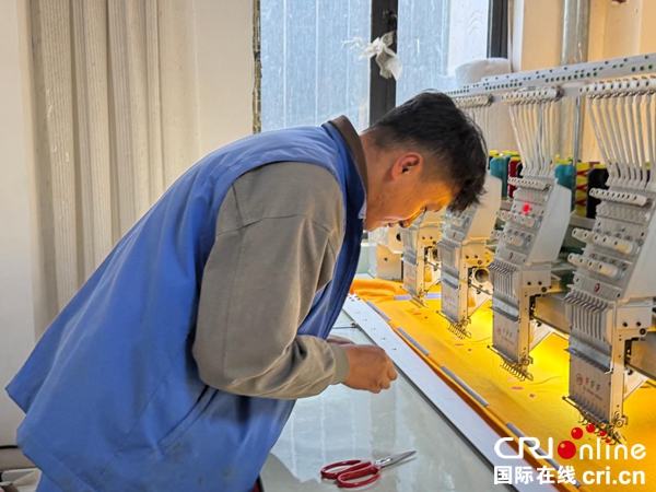 我们的家园丨巧手织就幸福路 助残兴业暖珠峰_fororder_图片3
