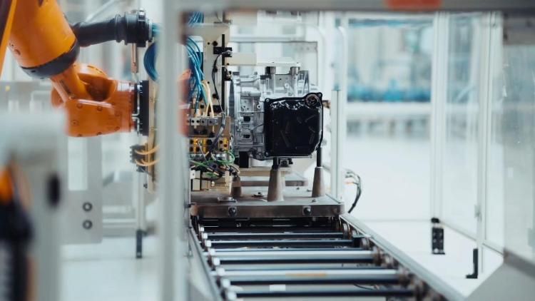 新华视点丨向“新”而行:区域产业升级激发经济新动能