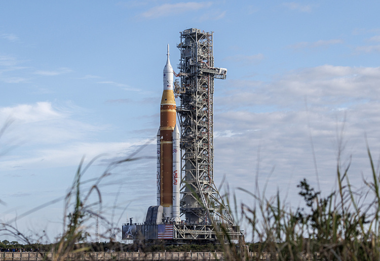 美航天局:推进系统异常 美载人绕月任务大概率将推迟