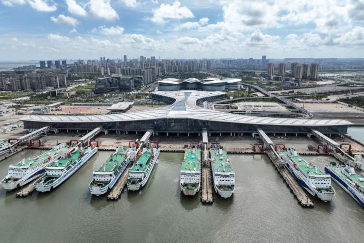 习近平总书记关切事丨琼州海港御长风