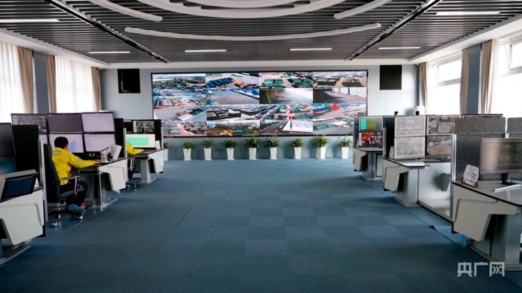 行进的海岸线丨3D+AI赋能全球航线枢纽 “蓝色动能”连刷世界纪录