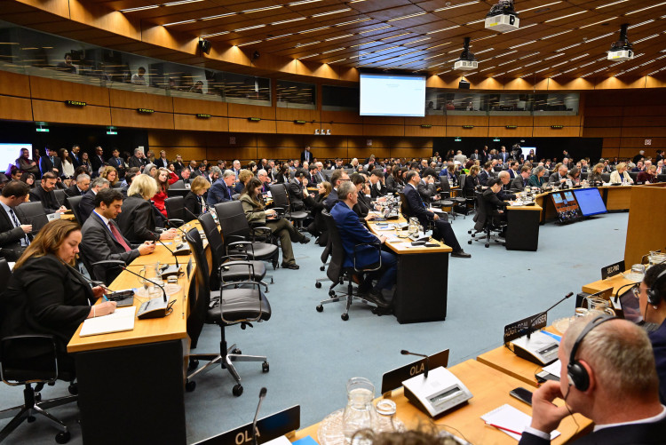 国际原子能机构就伊朗局势召开会议 中方呼吁立即停止军事行动