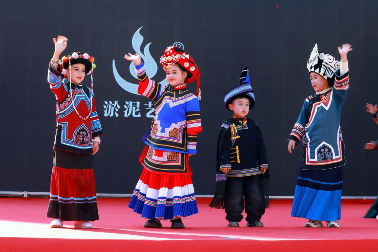 Panzhou, Guizhou Hosts “Inheriting the Artistic Legacy · Charming Panzhou” Intangible Cultural Heritage Showcase_fororder_图片23