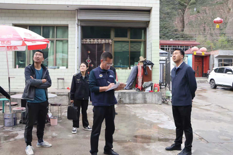 绷紧“责任弦” 织密“安全网”_fororder_图片2.2