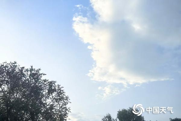 受冷空气影响北京今明风雨降温来袭 阵风可达7级左右