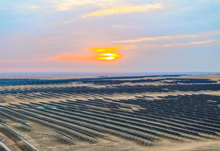 鄂托克前旗绿电输送突破15亿千瓦时! 绿能攻坚筑牢北疆生态能源双屏障_fororder_图片1