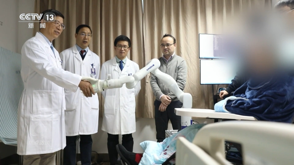 焦点访谈|“心想”变“事成”!“十五五”规划建议布局脑机接口产业