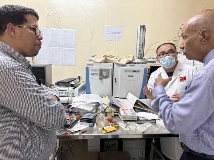 资讯有故事丨在毛里塔尼亚 这支中国医疗队将健康平安带给非洲人民