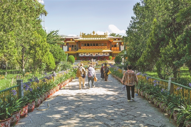 书写“山水”文章 打造“诗与远方”