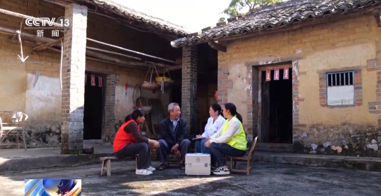 硬件升级+服务扩容 农村养老更优质更有温度