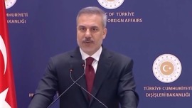 总台现场直击丨土耳其外长:反对在地区动用武力 呼吁对话解决分歧_fororder_1f7ede99-6a49-4a17-91da-5b4915e8435e.1920x997.960x498