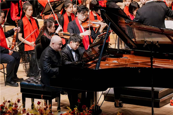 无锡交响音乐厅首演迎新年 中外名家共绘东西音乐交融新画卷_fororder_图片3_副本
