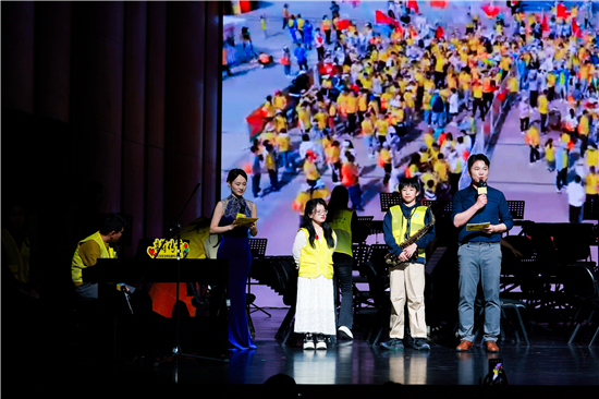 苏州拳击少年的公益乐章 用热爱点亮希望_fororder_图片1