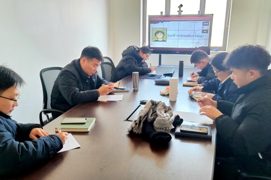 助力国际化业务高效开展 江苏兴达集团技术人员线上线下学英语