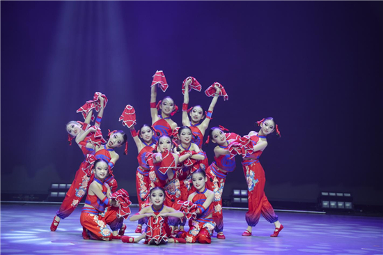 以艺术之力赋能文化强省建设 江苏省戏剧学校第十届考级考后展演落幕_fororder_图片1