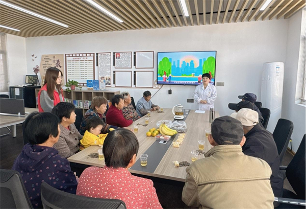 泰州姜堰张甸:“茉莉花开”九九重阳 情暖夕阳_fororder_1