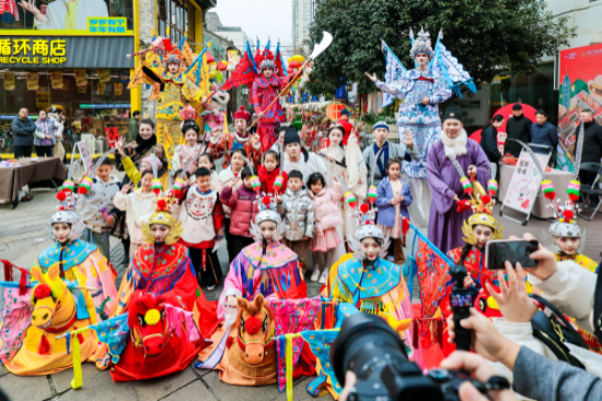 熙南里历史文化街区:传统与新潮共舞 点亮马年新春金陵味_fororder_微信图片_20260218130956_48_18