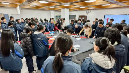 红韵铸魂墨香传福——马年迎春送福活动深耕宁海中学,赋能学子成长与文化传承_fororder_IMG_3935