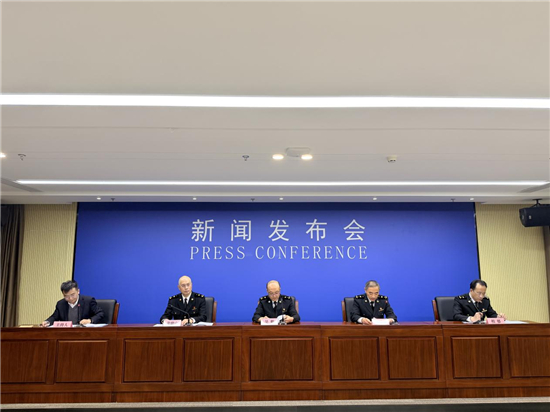 苏州海关2025年1-11月外贸进出口25447.6亿元_fororder_图片3_副本