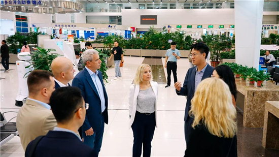 波兰普沃茨克市代表团访问淮安_fororder_图片7