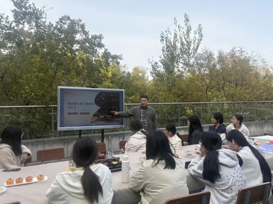 泰州职业技术学院艺术学院开展“十月的献礼” 美育系列实践活动_fororder_图片 1