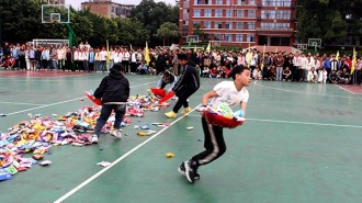 宜宾市一曼中学校初中部第七届校园文化艺术节举行