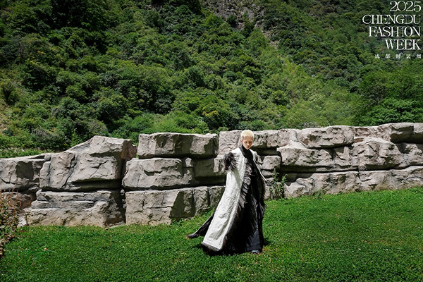 当羌绣走上T台:汶川携手成都时尚产业协会打造文旅融合新范式