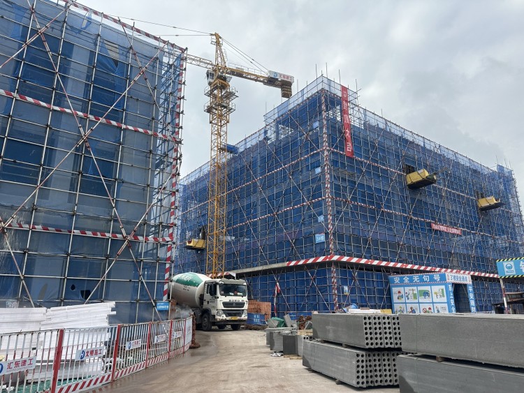 中试基地冲刺年底竣工 高校提前“抢位置”