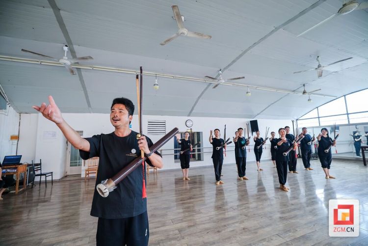 自贡国有文艺院团:一条关于“人”的破局之路