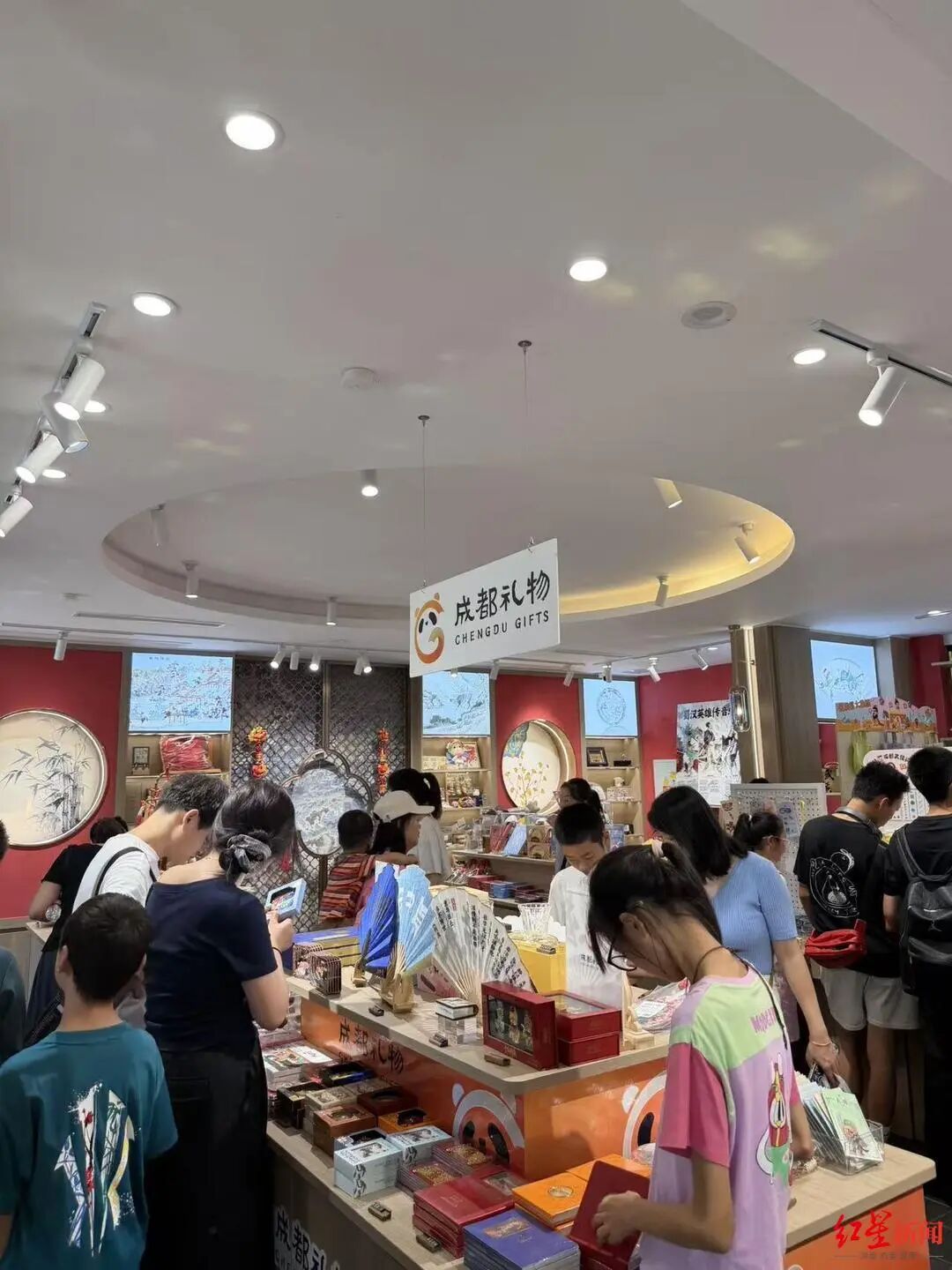 热销!就这样把成都带走