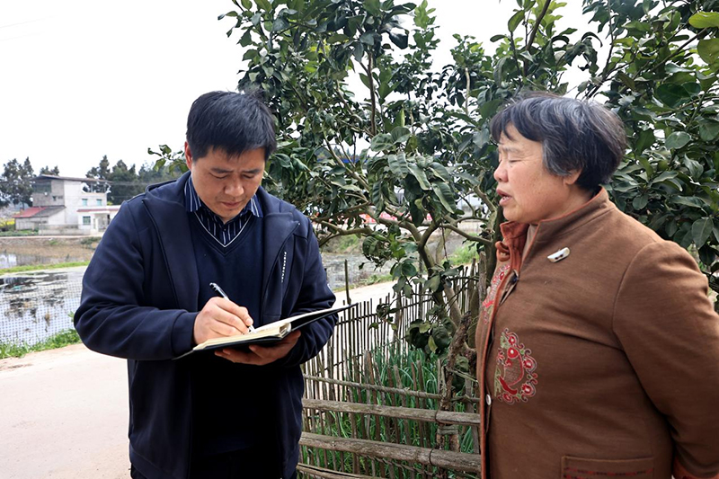 图片默认标题_fororder_吕堂走访村民-摄影-周媛
