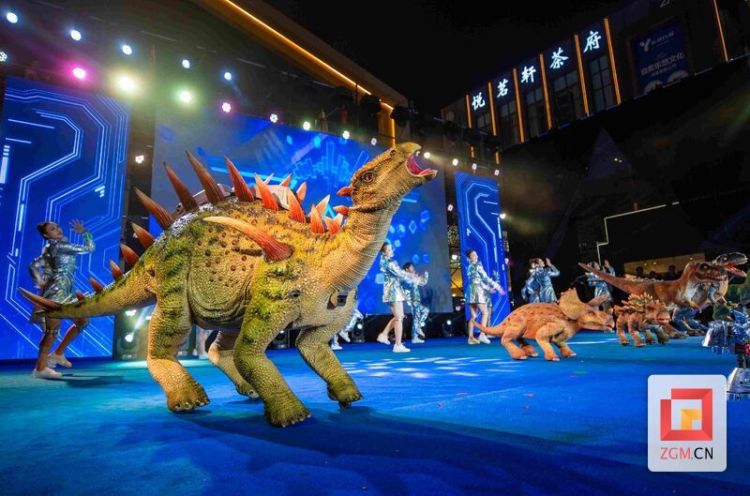 “智”龙行天下!看自贡仿真恐龙如何领跑全球赛道