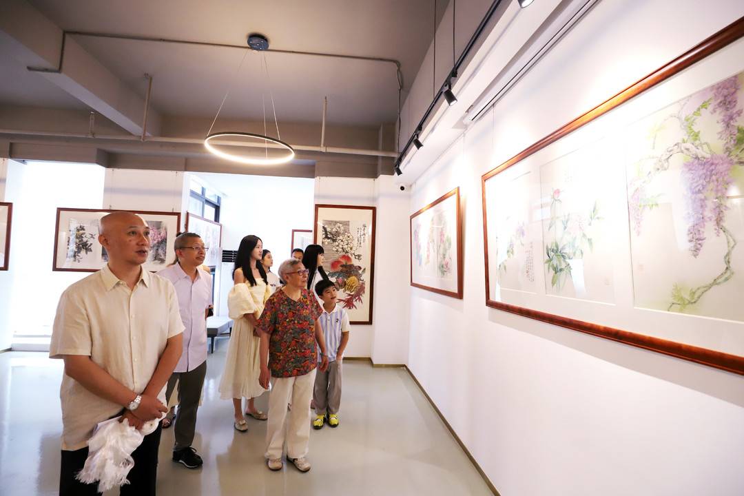 花鸟画还能怎样创新表达?成都这个画展“百家争鸣百花齐放”
